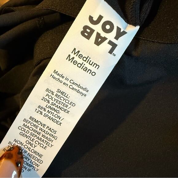 JoyLab Black Women's Crop Top white piping size medium - Picture 3 of 4